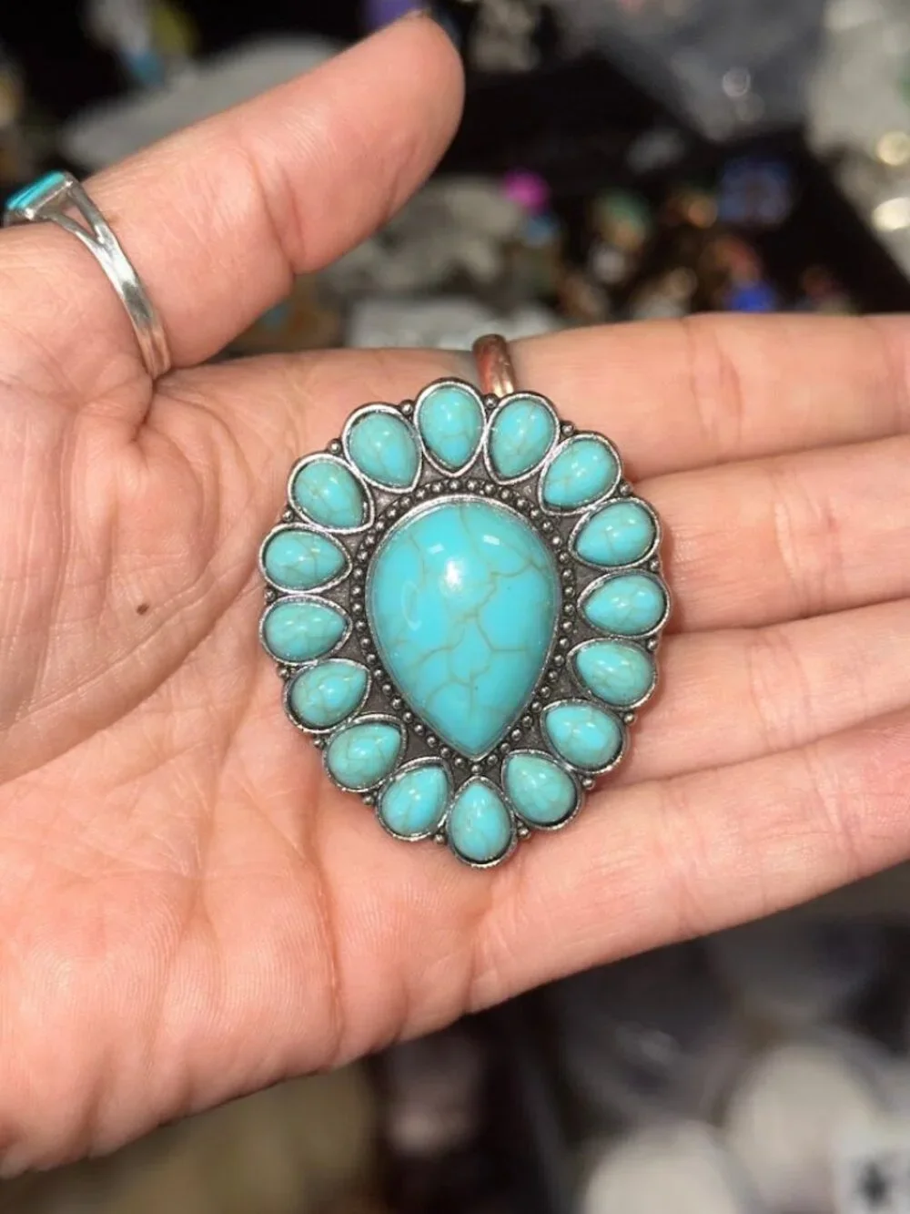 Myra Pop Sockets - Turquoise & Tooled Leather